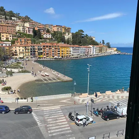 Bilocale Sul Molo Porto Santo Stefano (Grosseto)